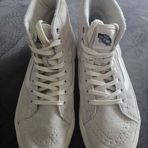 Vans Off The Wall High-Top Sneakers in Cream